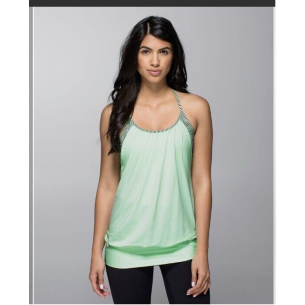 Lululemon No Limits Tank Top Women 6 Green Built in Shelf Bra Racerback Athletic